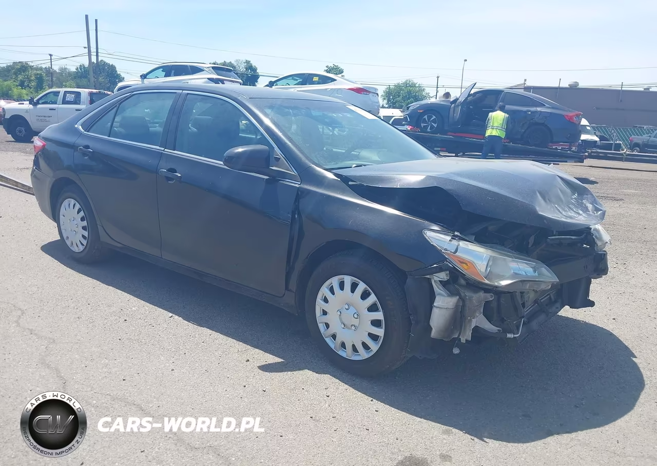 2016 Toyota Camry Le