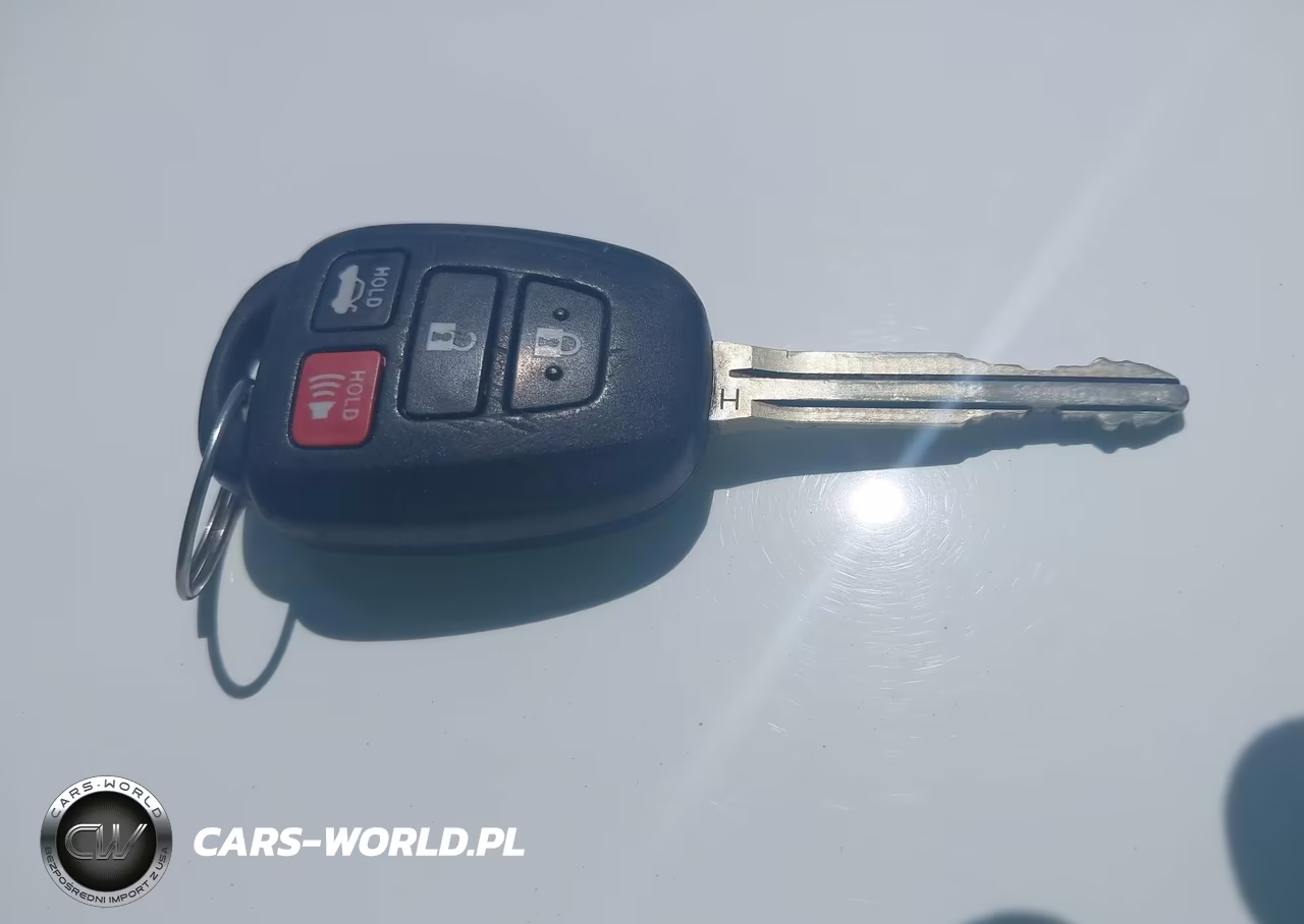 2016 Toyota Camry Le VIN:4T1BF1FK6GU216570 - 11
