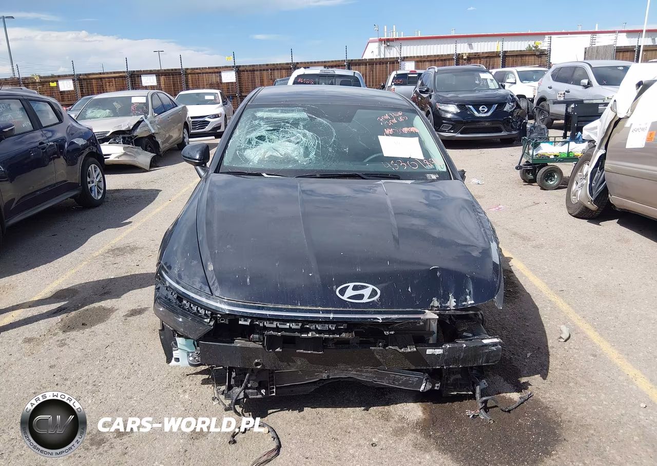 2026 Hyundai Sonata Hybrid Blue VIN:KMHL24JJ9TA164900 - 13