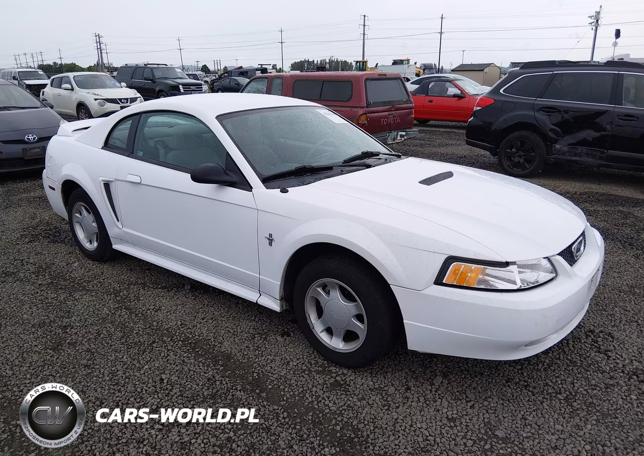 2000 Ford Mustang