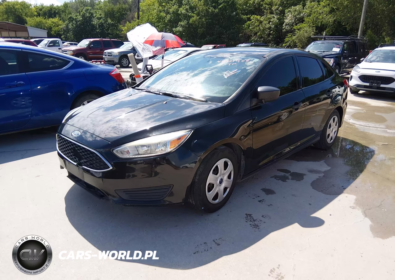 2015 Ford Focus S VIN:1FADP3E22FL215725 - 2