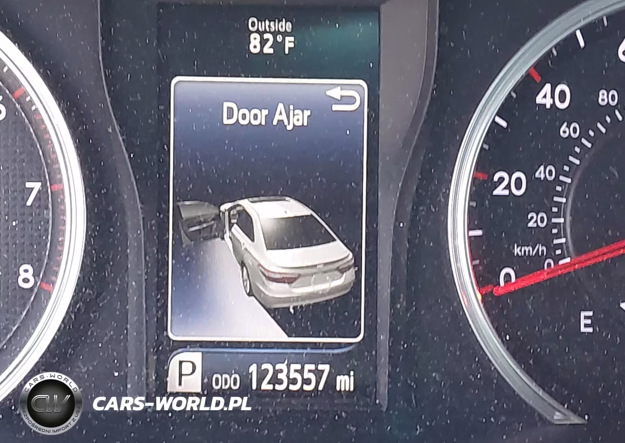 2015 Toyota Camry Se VIN:4T1BF1FK5FU013586 - 16