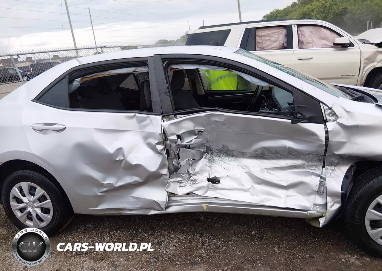 2014 Toyota Corolla L VIN:5YFBURHE1EP104186 - 13