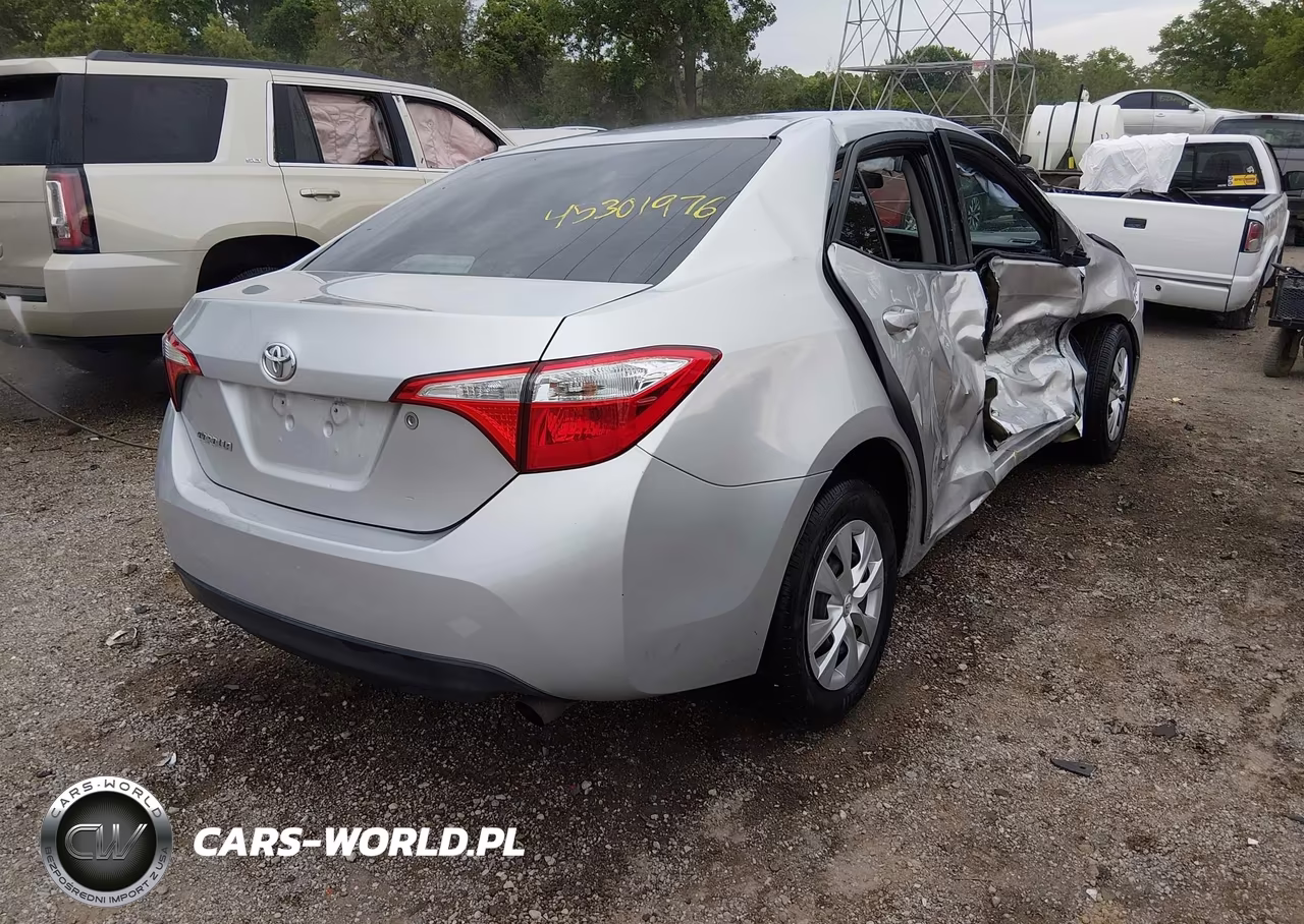 2014 Toyota Corolla L VIN:5YFBURHE1EP104186 - 4