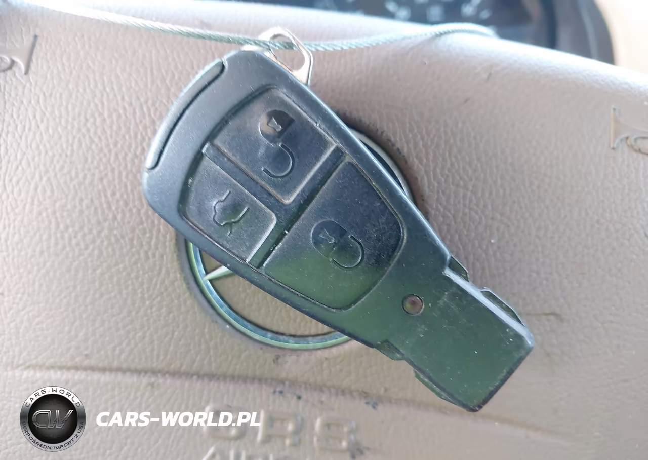 2000 Mercedes-Benz E 320 VIN:WDBJF65J2YB066376 - 11