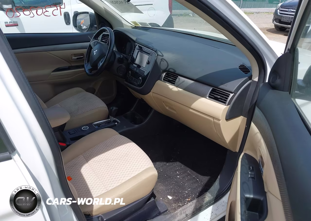 2014 Mitsubishi Outlander Se VIN:JA4AZ3A37EZ015693 - 5