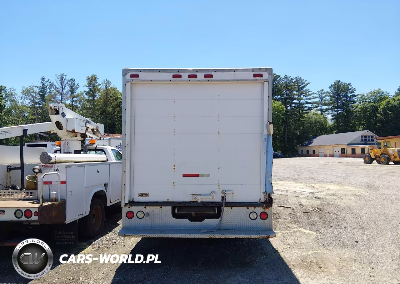 2005 Ford E-350 Cutaway Standard VIN:1FDWE35L15HA40012 - 15