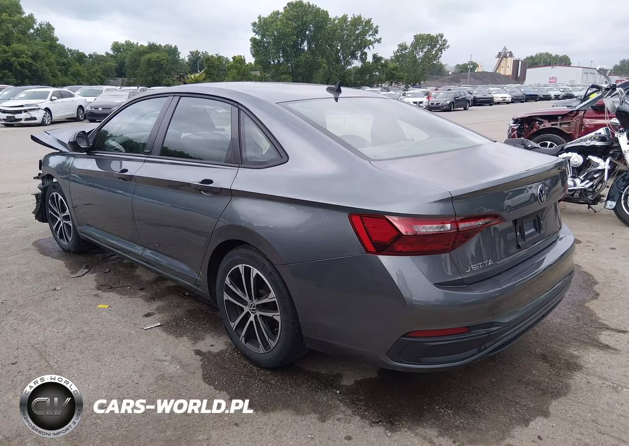 2023 Volkswagen Jetta 1.5T Sport VIN:3VWBM7BU9PM034674 - 3