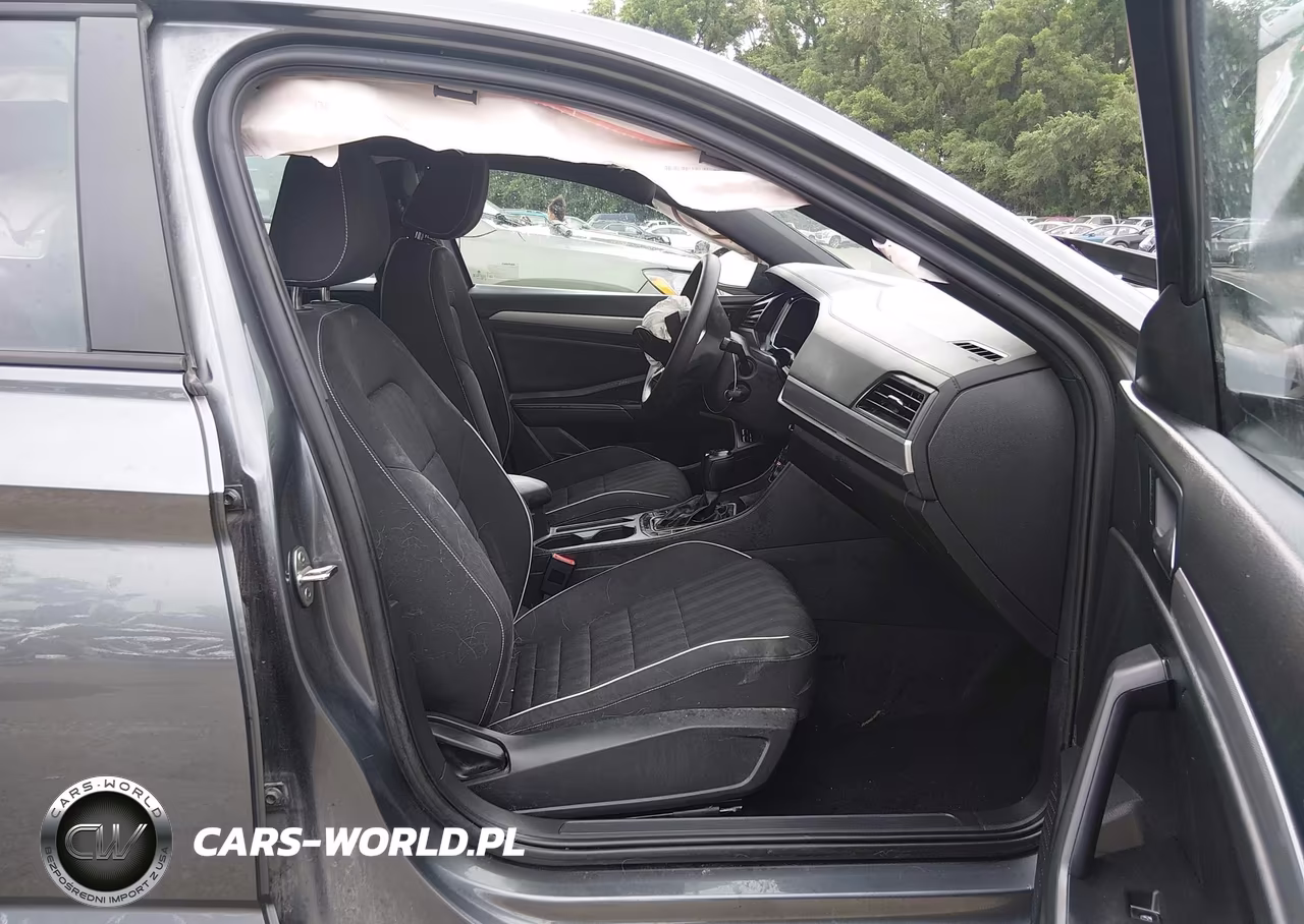 2023 Volkswagen Jetta 1.5T Sport VIN:3VWBM7BU9PM034674 - 5