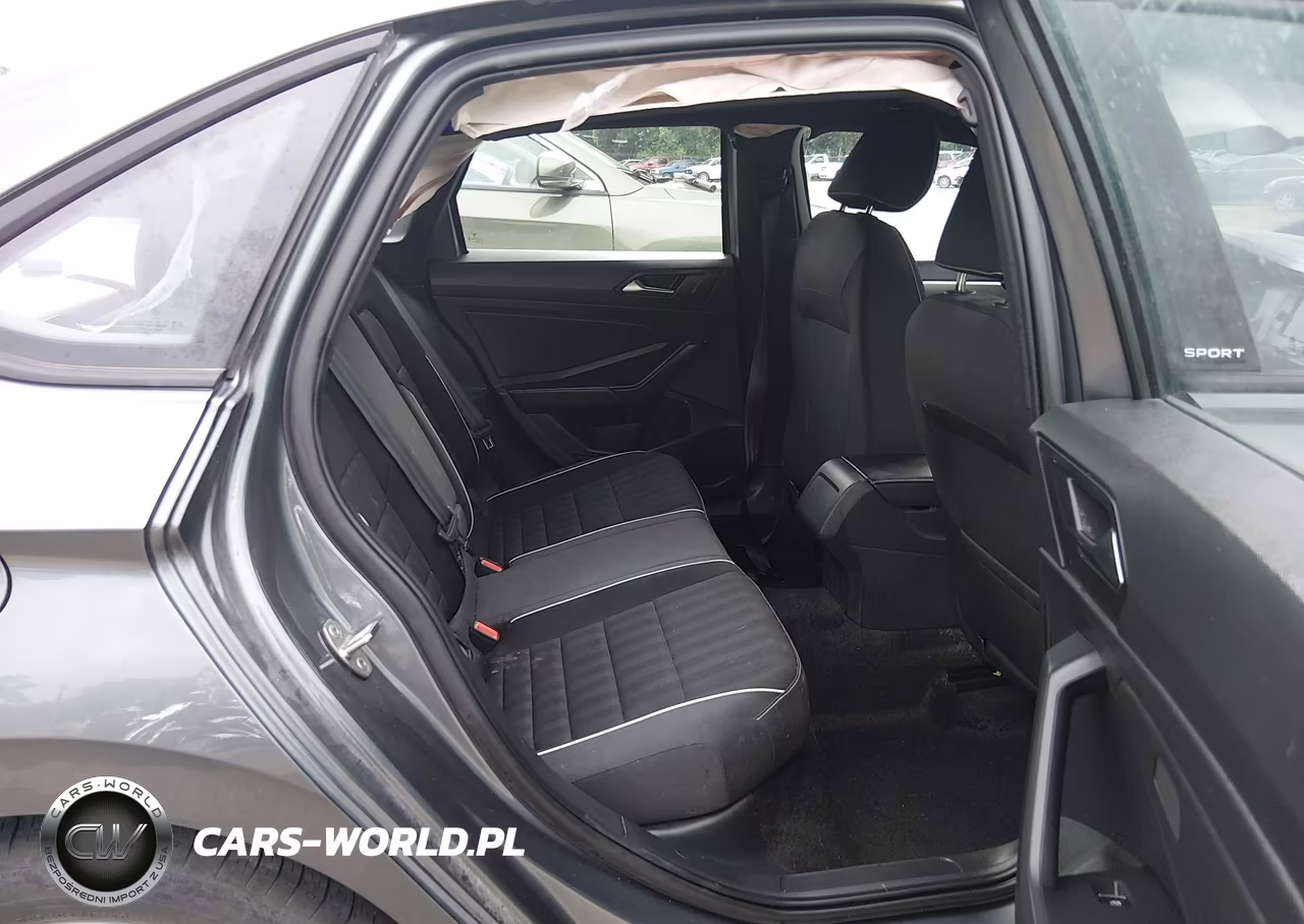 2023 Volkswagen Jetta 1.5T Sport VIN:3VWBM7BU9PM034674 - 8