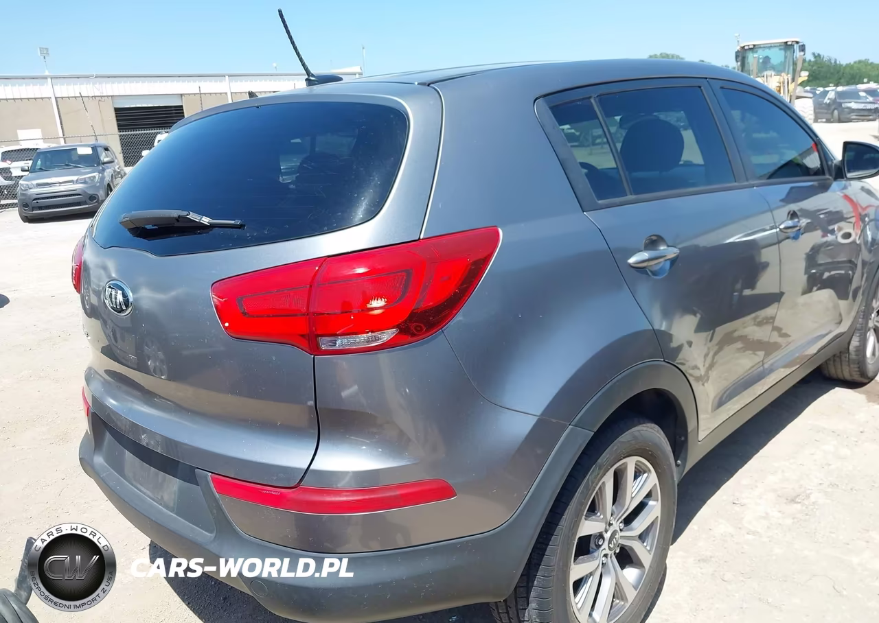 2016 Kia Sportage Lx VIN:KNDPB3AC3G7856283 - 4