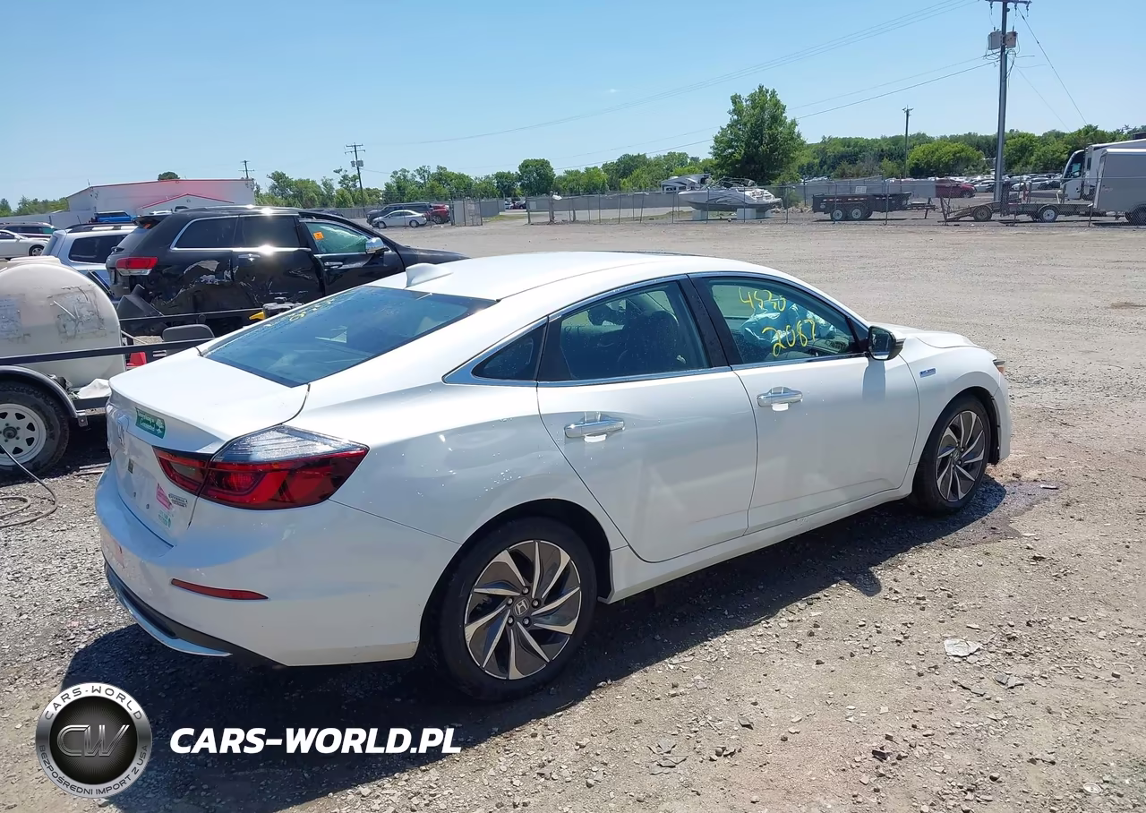2021 Honda Insight Touring VIN:19XZE4F98ME004638 - 4