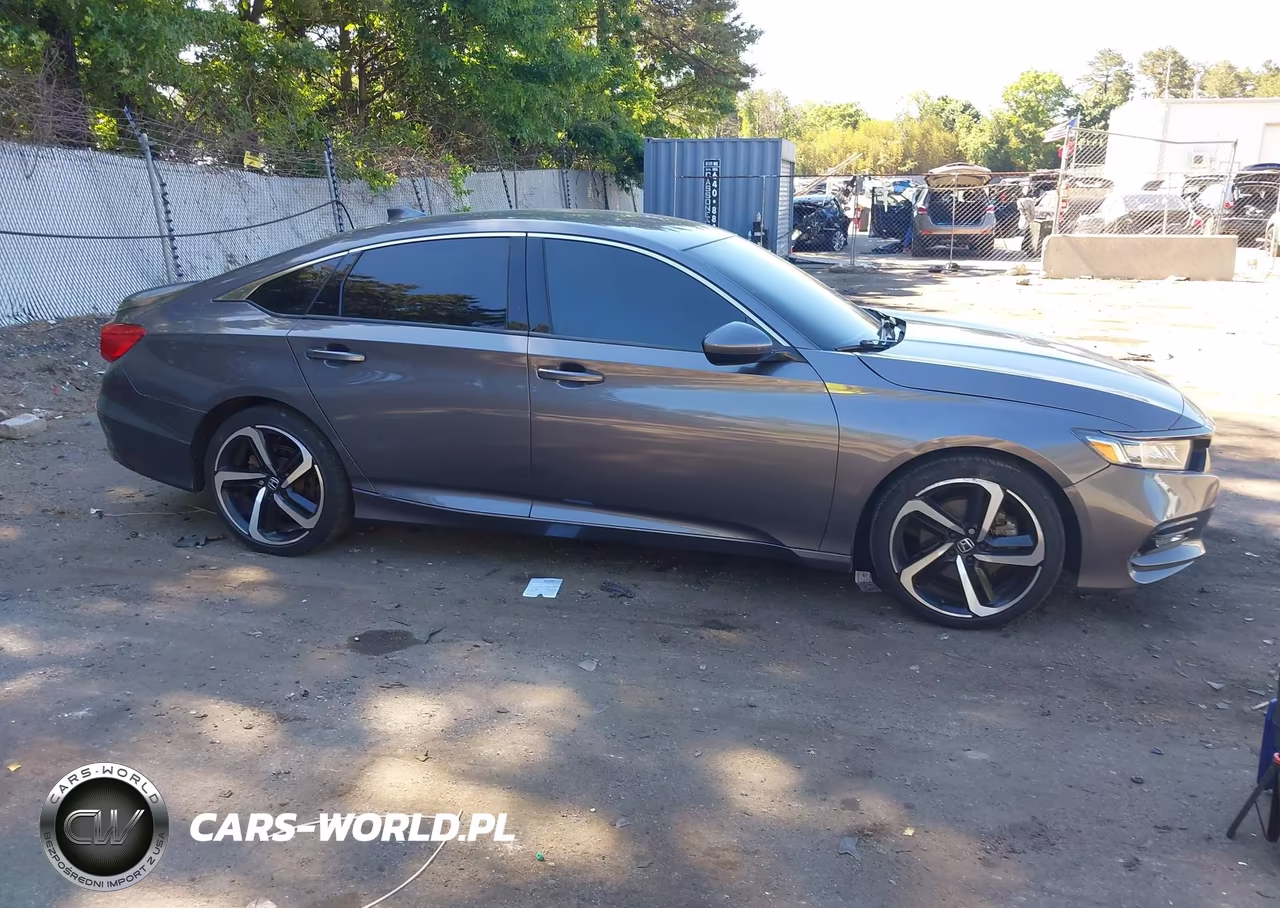2018 Honda Accord Sport VIN:1HGCV1F38JA180377 - 13