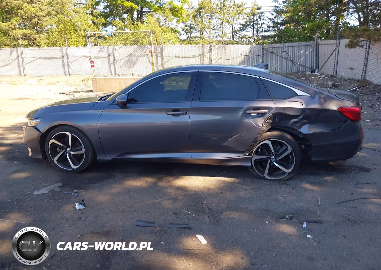 2018 Honda Accord Sport VIN:1HGCV1F38JA180377 - 14