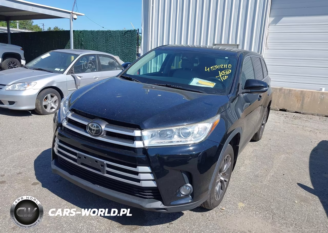 2017 Toyota Highlander Le Plus VIN:5TDBZRFH6HS381779 - 2