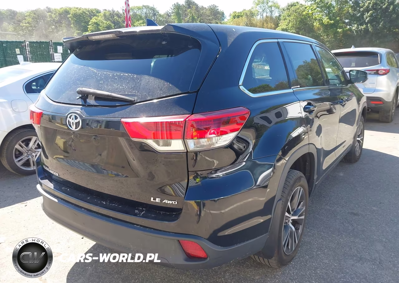 2017 Toyota Highlander Le Plus VIN:5TDBZRFH6HS381779 - 4