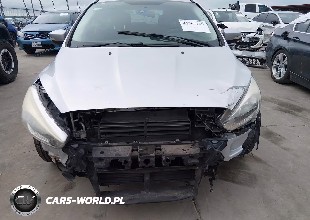 2015 Ford Focus Se VIN:1FADP3K24FL384536 - 6