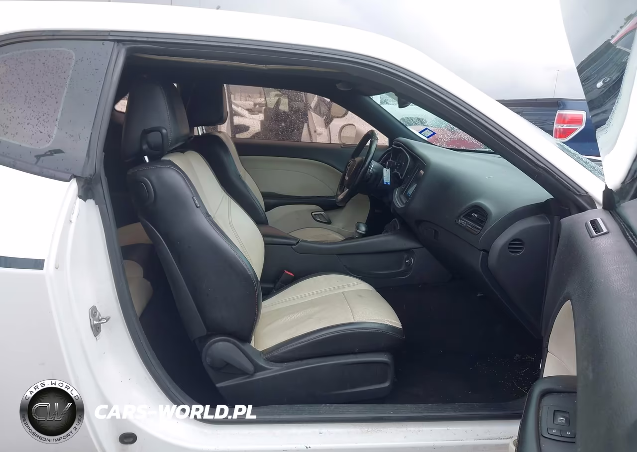 2015 Dodge Challenger Sxt Plus VIN:2C3CDZBG3FH706467 - 5