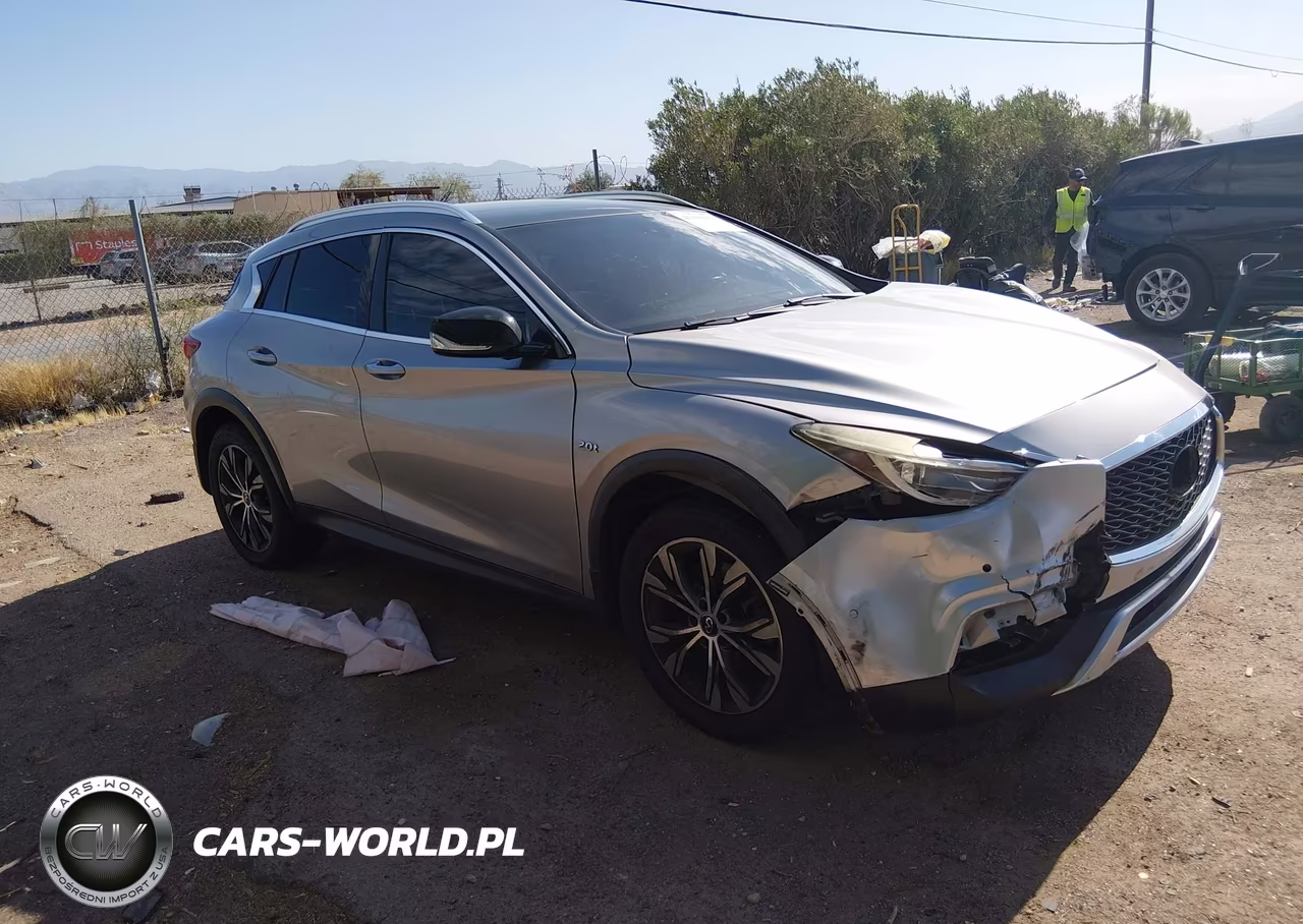 2018 Infiniti Qx30 Premium – zdjęcie 1 z 15