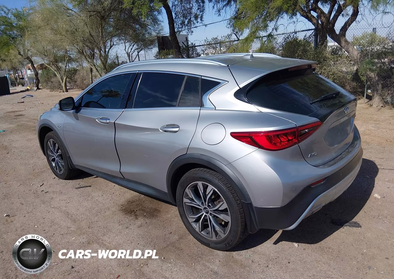 2018 Infiniti Qx30 Premium VIN:SJKCH5CR7JA054255 - 3