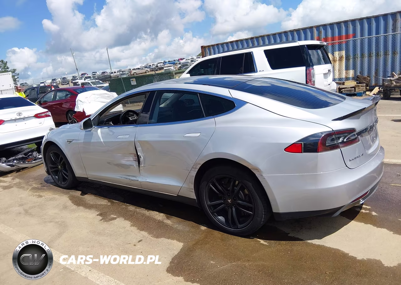 2013 Tesla Model S VIN:5YJSA1CN6DFP18159 - 14