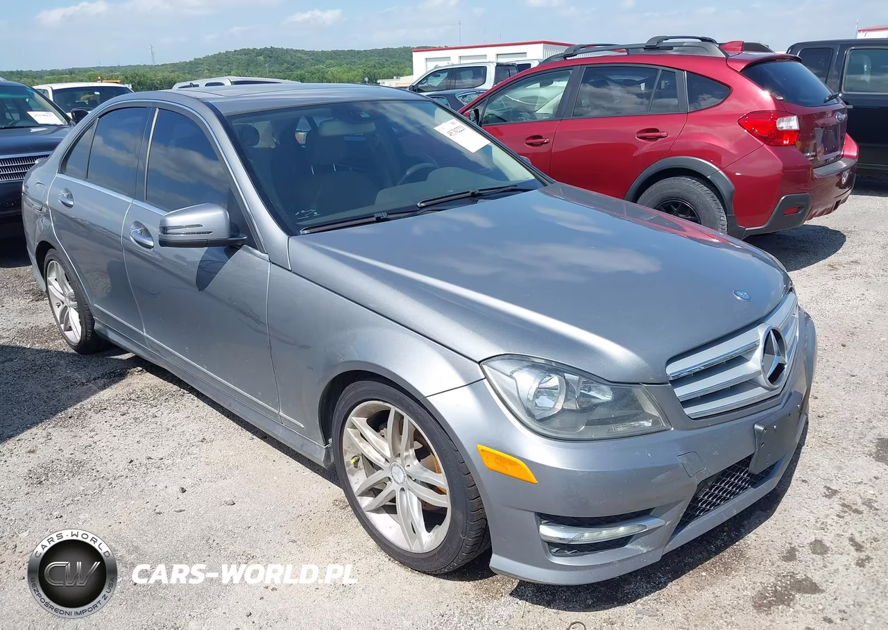 2012 Mercedes-Benz C 300 Sport 4Matic – zdjęcie 1 z 11