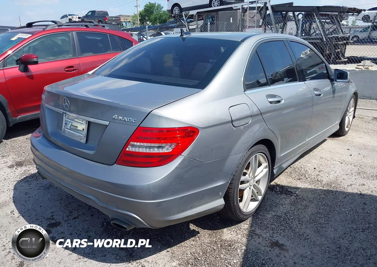 2012 Mercedes-Benz C 300 Sport 4Matic VIN:WDDGF8BB7CR233146 - 4