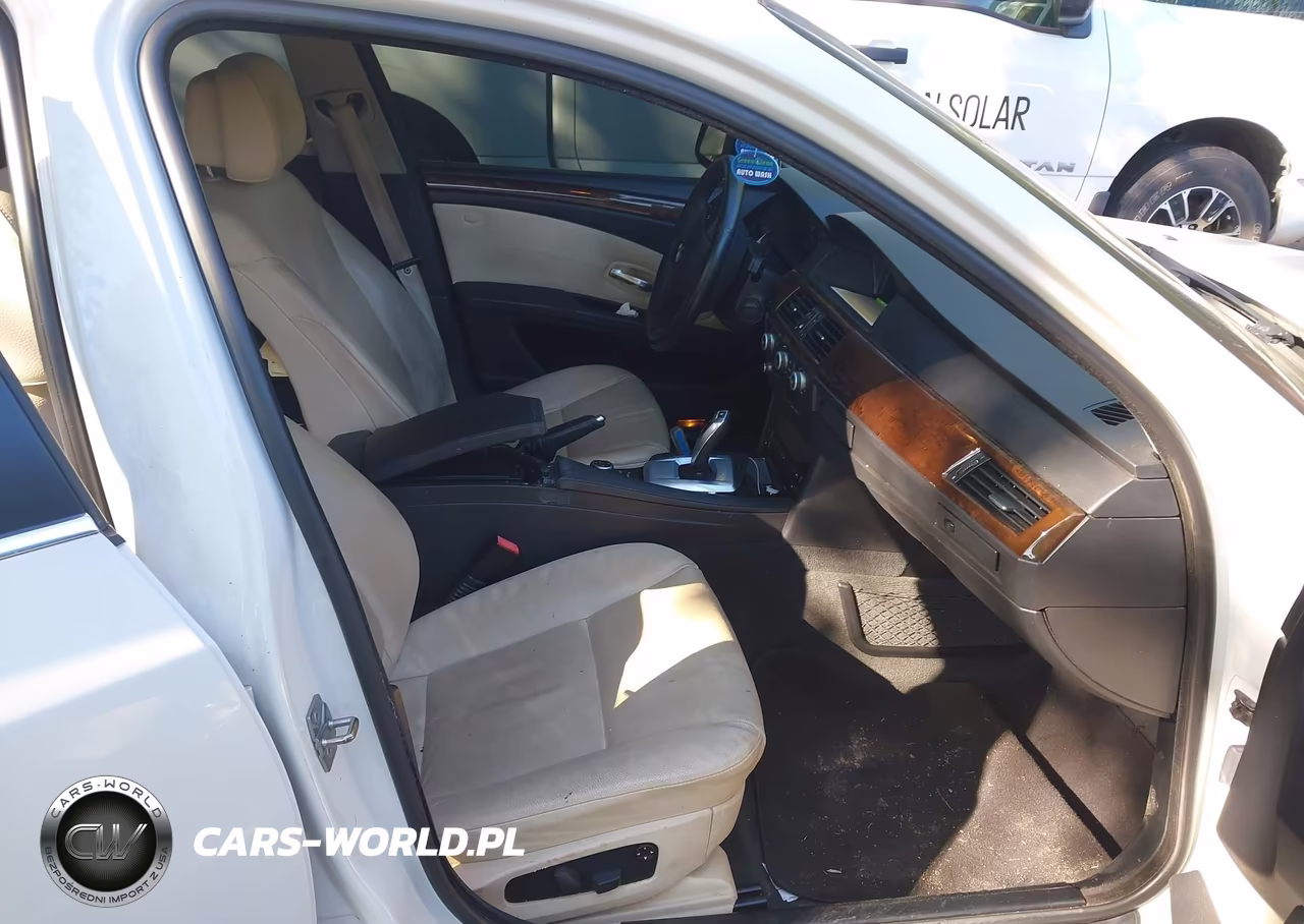 2010 BMW 528I xDrive VIN:WBANV1C5XAC389148 - 5