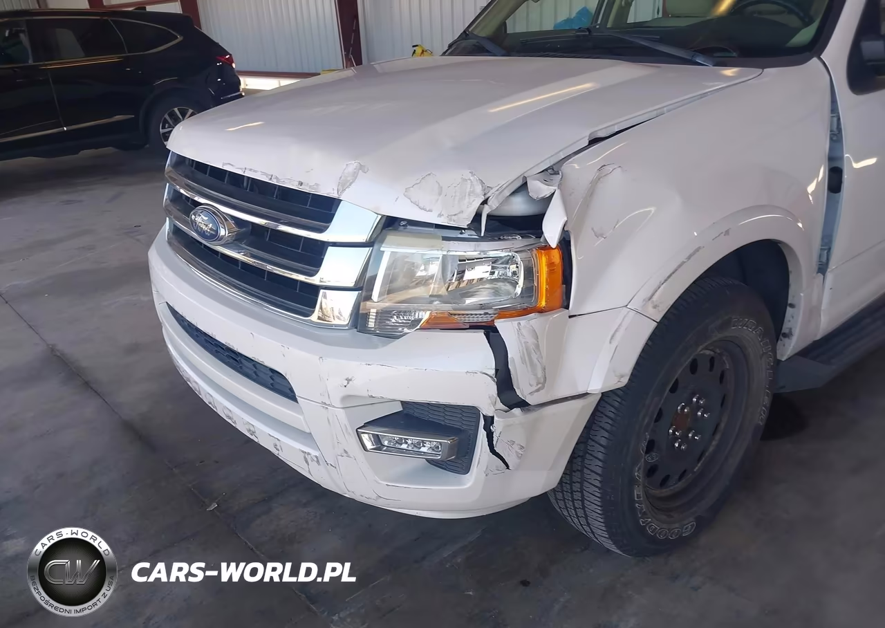 2016 Ford Expedition Xlt VIN:1FMJU1HT1GEF50636 - 18