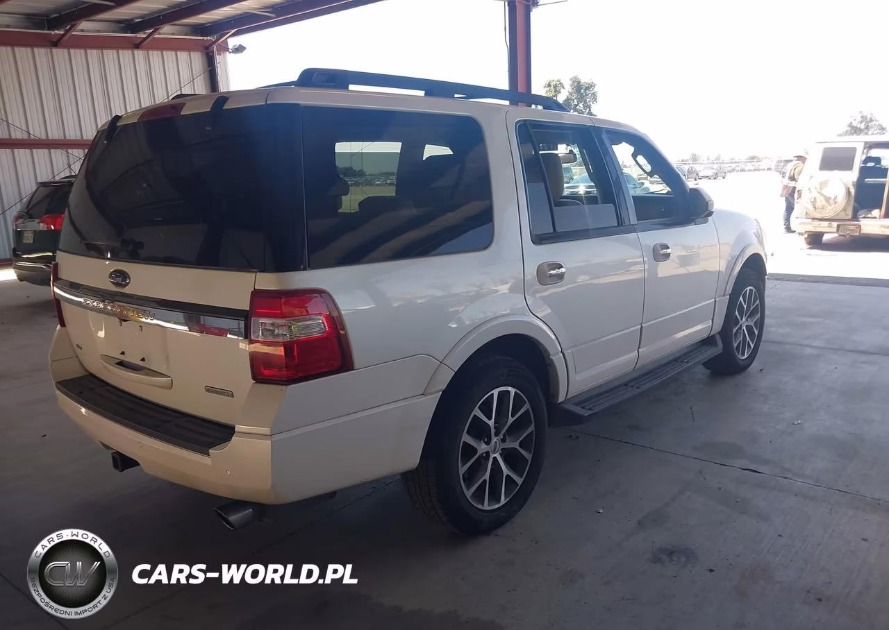 2016 Ford Expedition Xlt VIN:1FMJU1HT1GEF50636 - 4