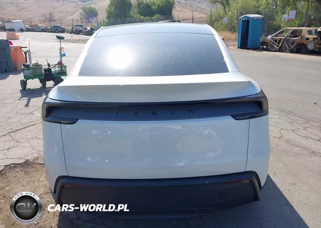 2026 Tesla Model Y Premium Rear-Wheel Drive-Rear-Wheel Drive VIN:7SAYGDED3TF408356 - 17