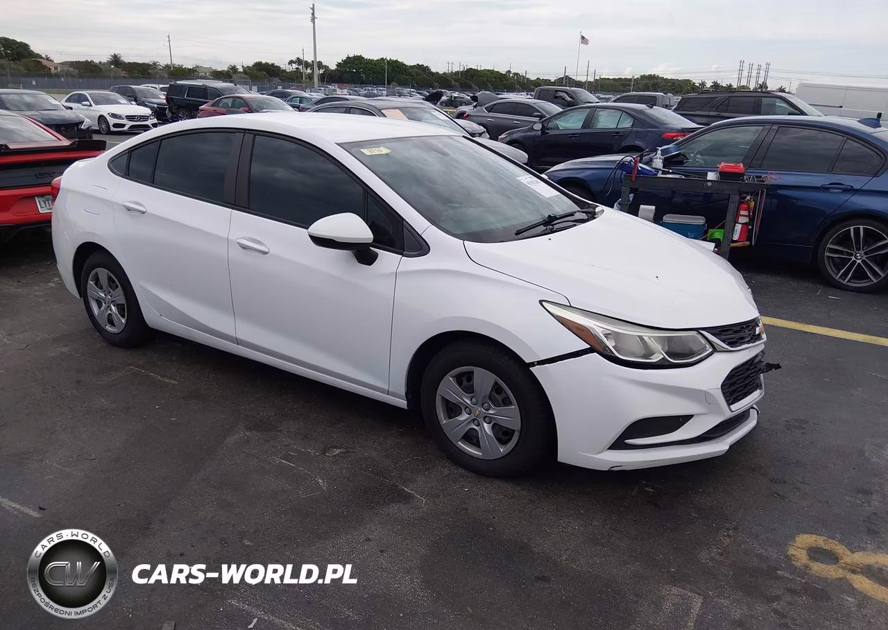 2017 Chevrolet Cruze Ls Auto – zdjęcie 1 z 16