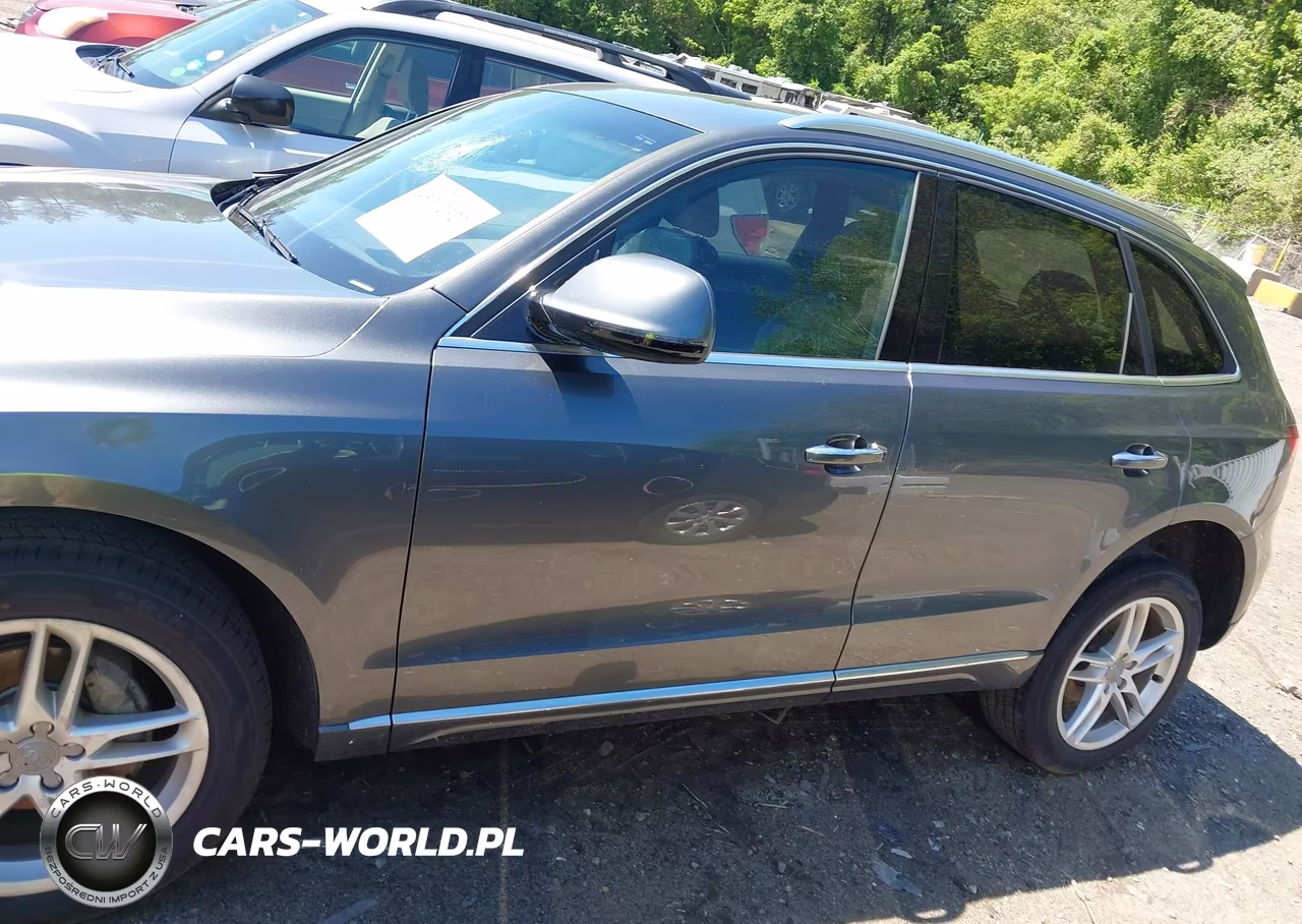 2015 Audi Q5 2.0T Premium VIN:WA1LFAFPXFA099204 - 14