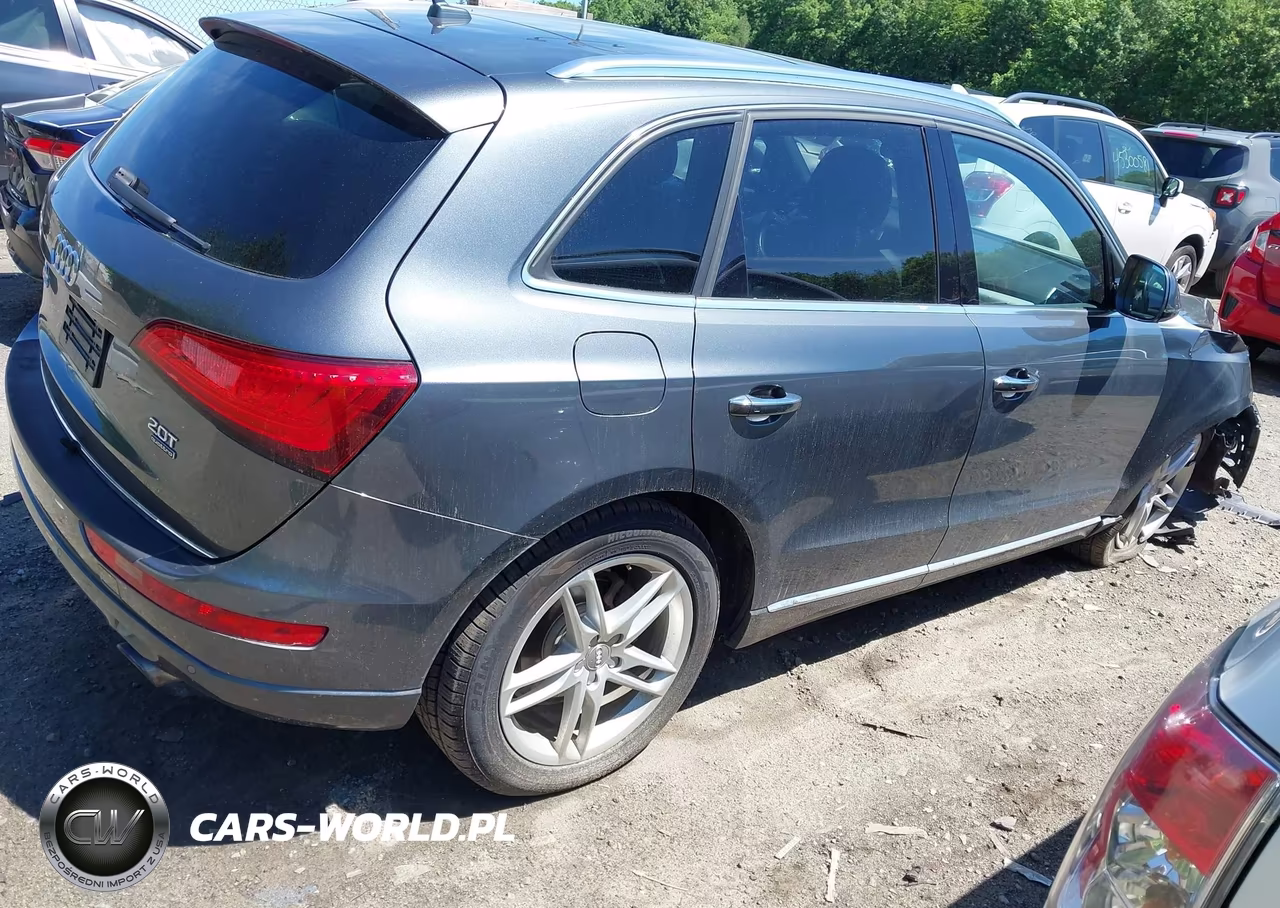 2015 Audi Q5 2.0T Premium VIN:WA1LFAFPXFA099204 - 4