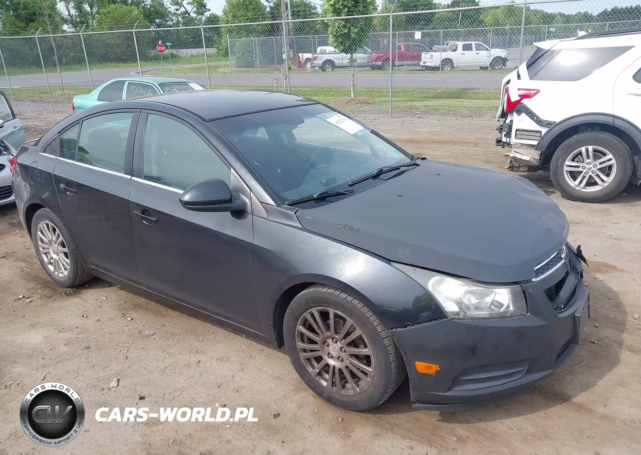 2013 Chevrolet Cruze Eco Auto – zdjęcie 1 z 17