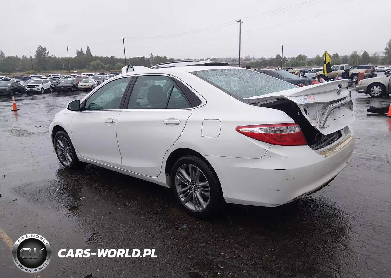 2017 Toyota Camry Se VIN:4T1BF1FK0HU271565 - 3