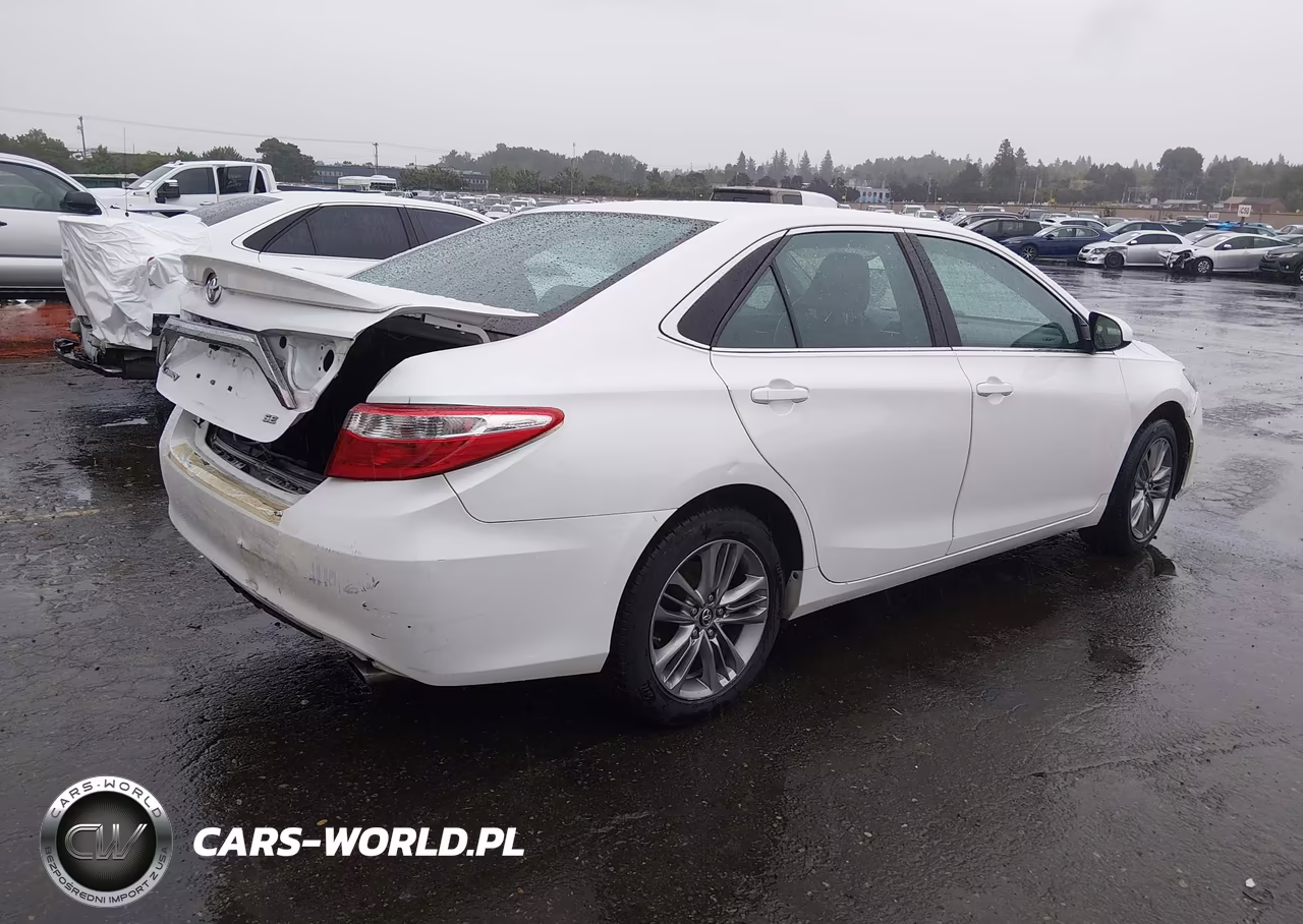 2017 Toyota Camry Se VIN:4T1BF1FK0HU271565 - 4