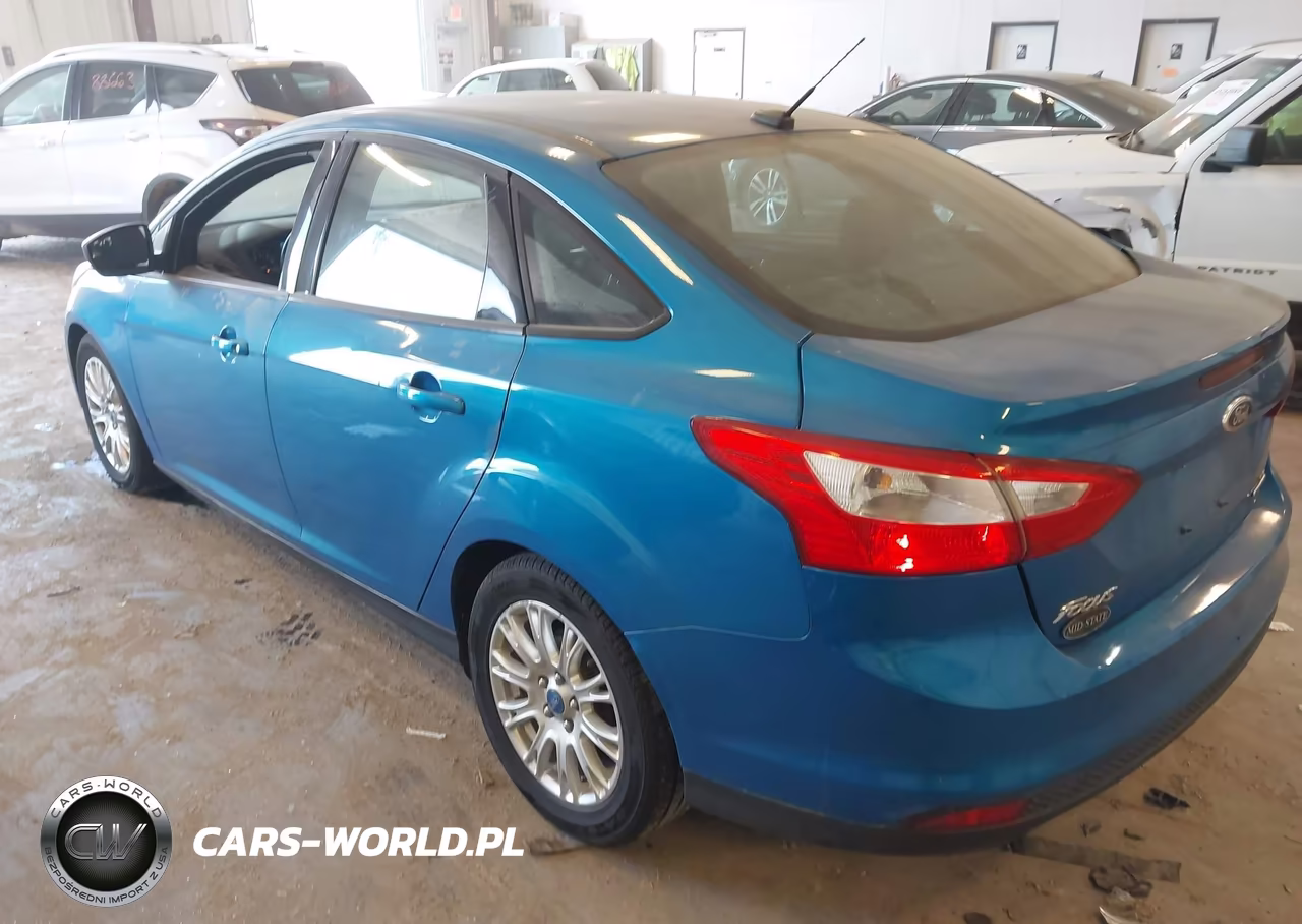 2014 Ford Focus Se VIN:1FADP3F20EL428914 - 3