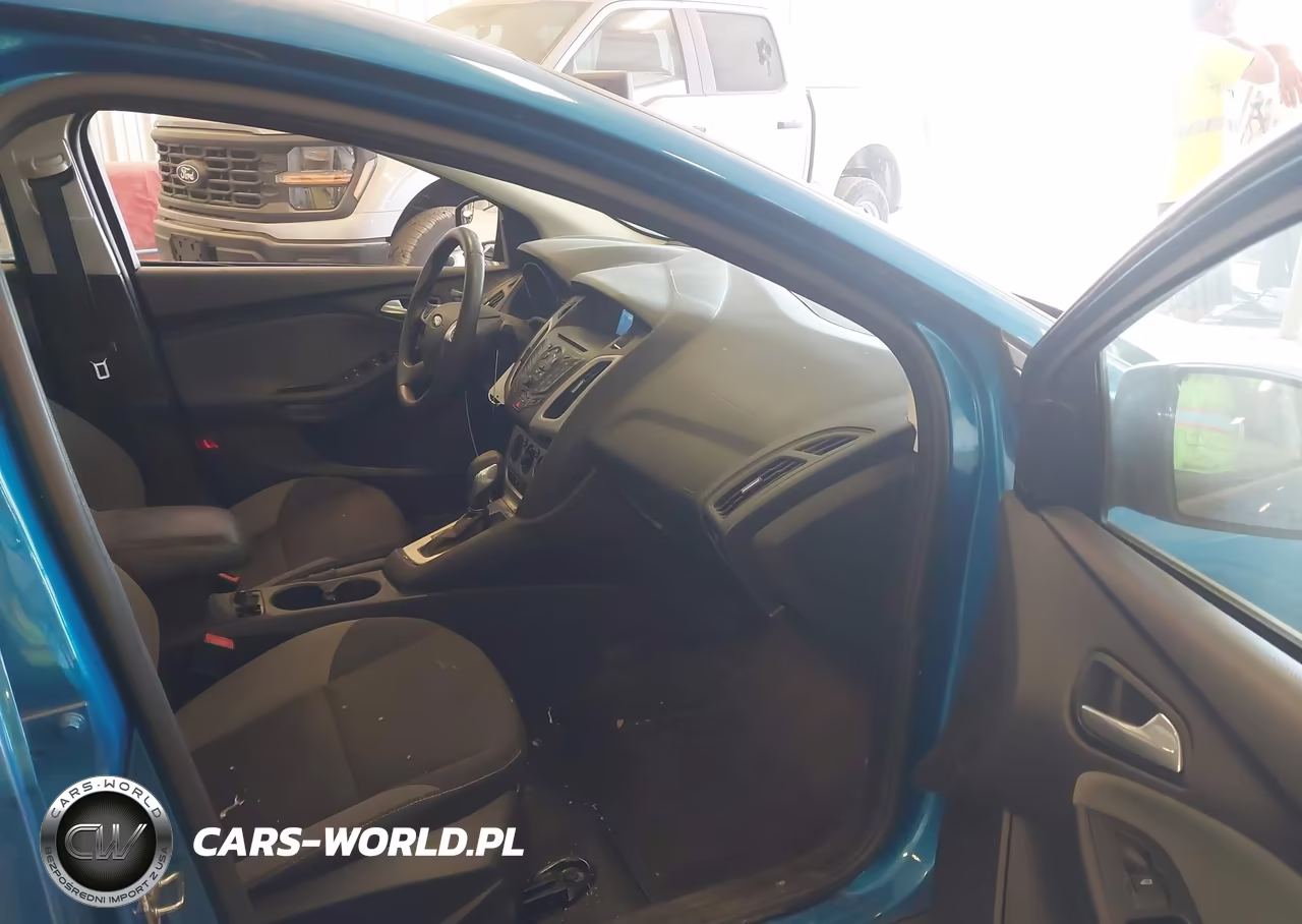 2014 Ford Focus Se VIN:1FADP3F20EL428914 - 5