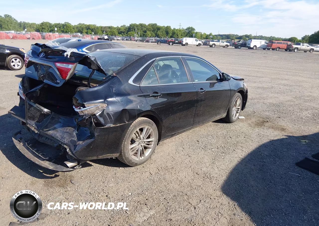2016 Toyota Camry Se VIN:4T1BF1FK6GU206752 - 4
