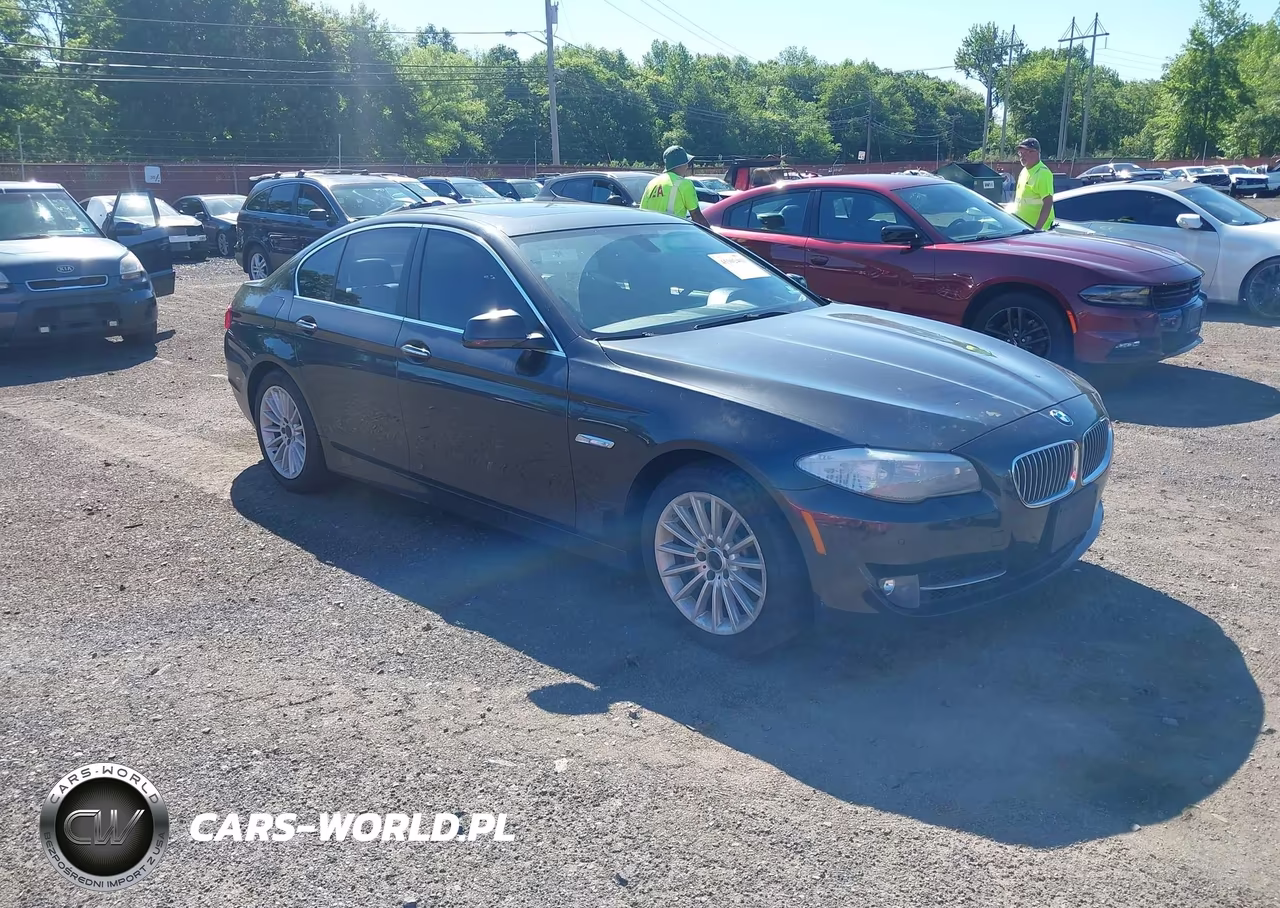 2013 BMW 535I xDrive – zdjęcie 1 z 17
