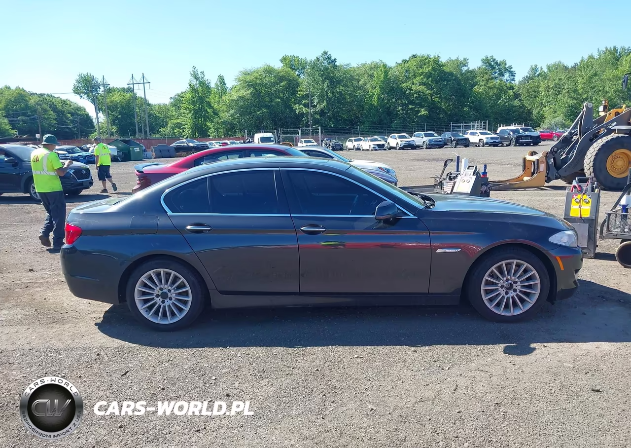 2013 BMW 535I xDrive VIN:WBAFU7C52DDU72906 - 13