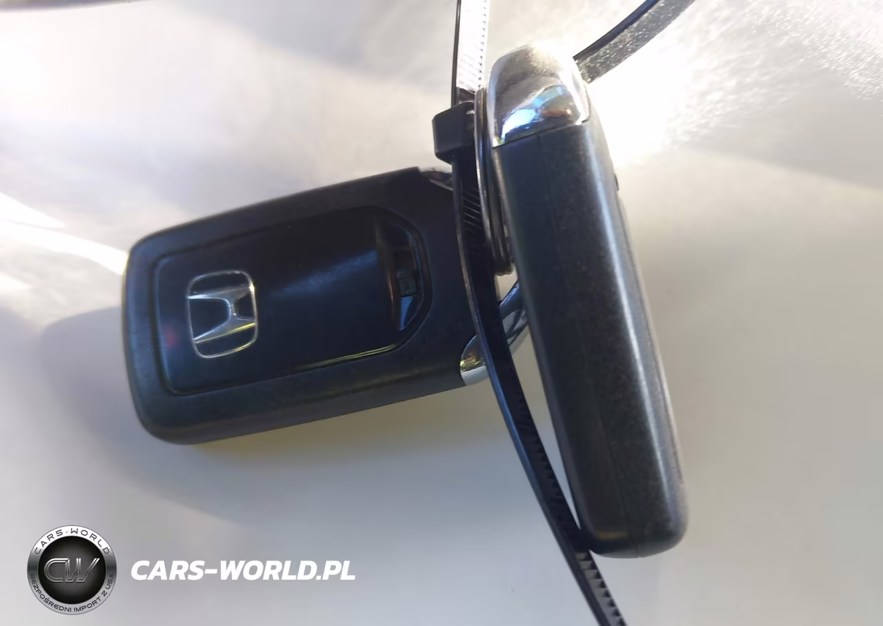 2016 Honda Civic Touring VIN:2HGFC1F92GH636262 - 11