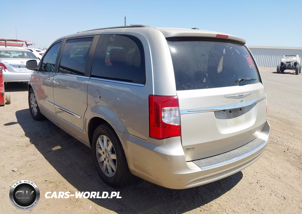 2014 Chrysler Town & Country Touring VIN:2C4RC1BG8ER324941 - 3