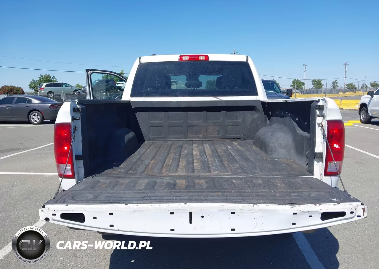2018 Ram 1500 Tradesman 4X2 5'7 Box VIN:1C6RR6KG7JS347283 - 12