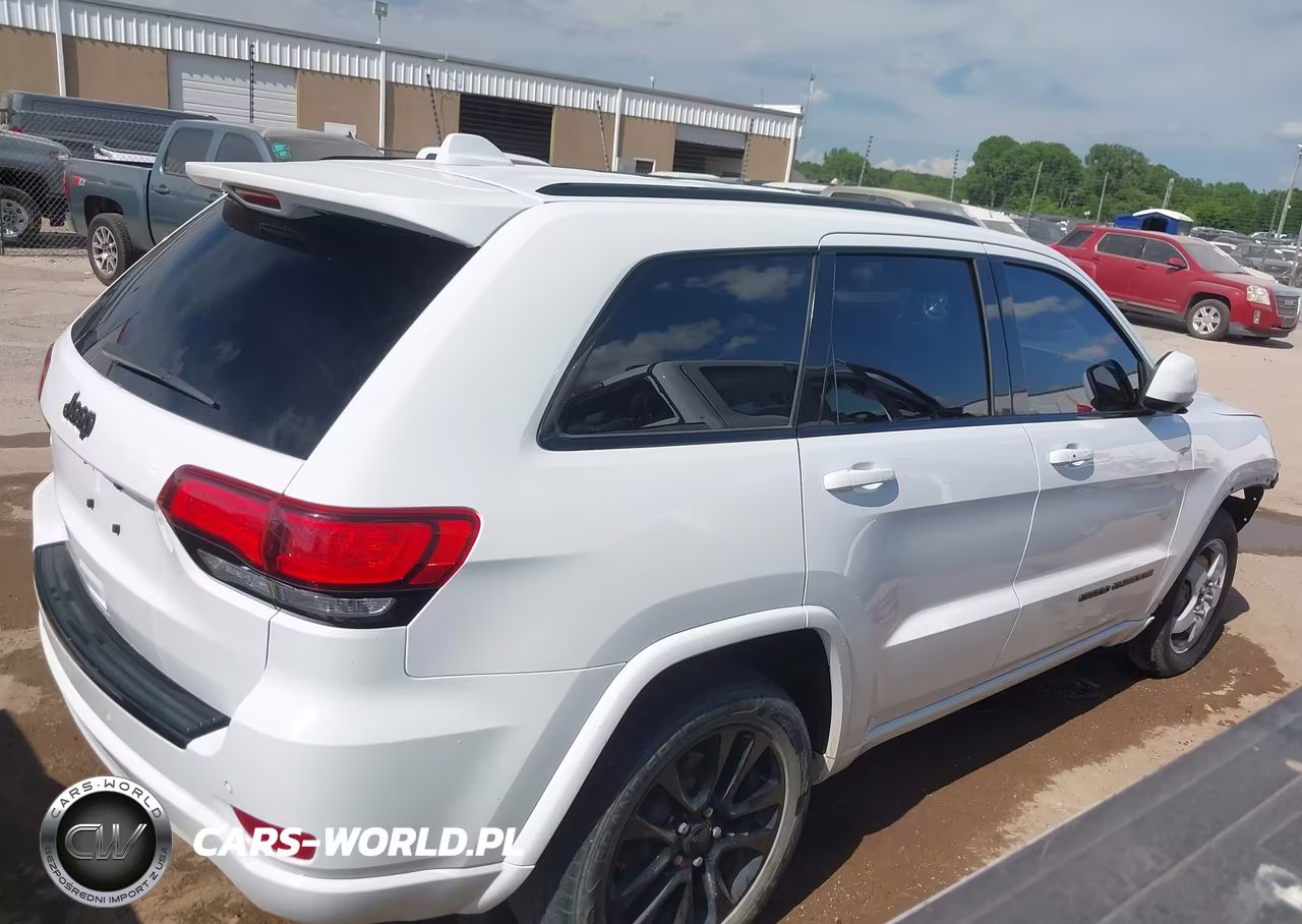 2018 Jeep Grand Cherokee Altitude 4X2 VIN:1C4RJEAG6JC110354 - 14