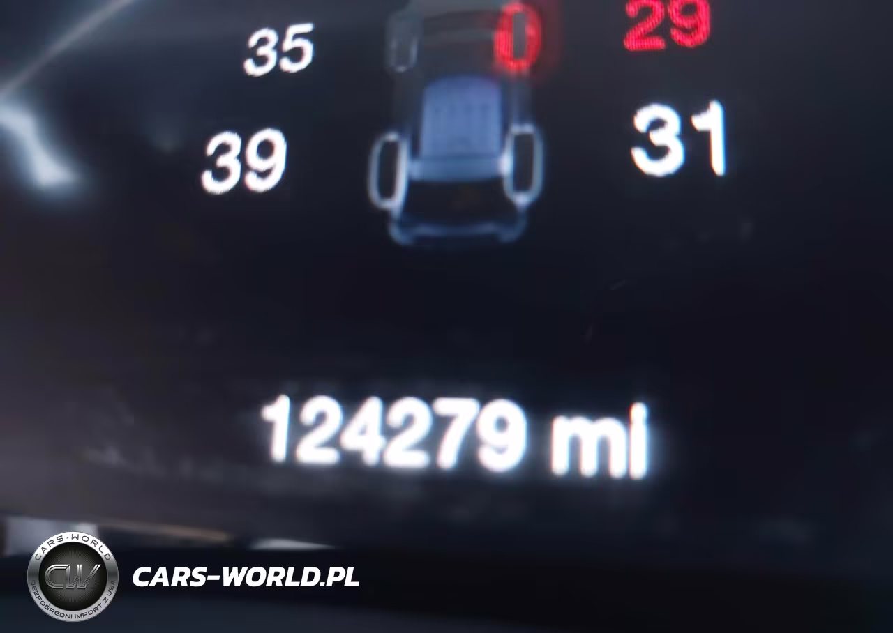 2018 Jeep Grand Cherokee Altitude 4X2 VIN:1C4RJEAG6JC110354 - 16