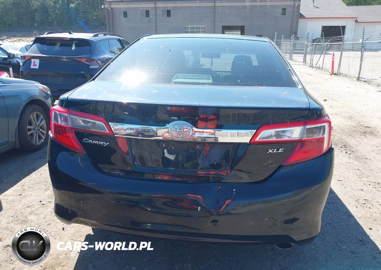 2013 Toyota Camry Xle VIN:4T4BF1FK1DR331210 - 17