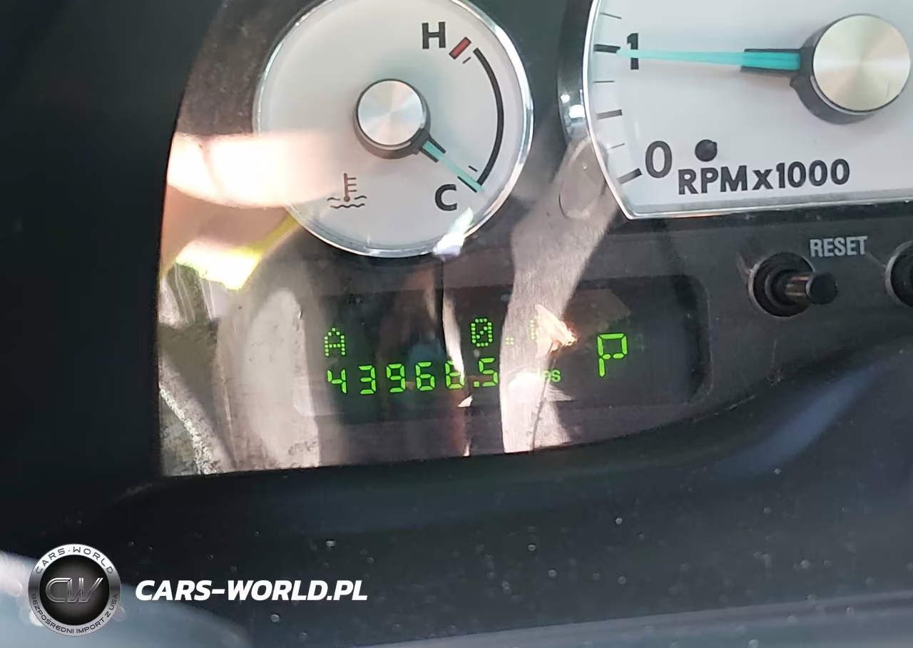 2004 Ford Thunderbird VIN:1FAHP60A54Y101087 - 15