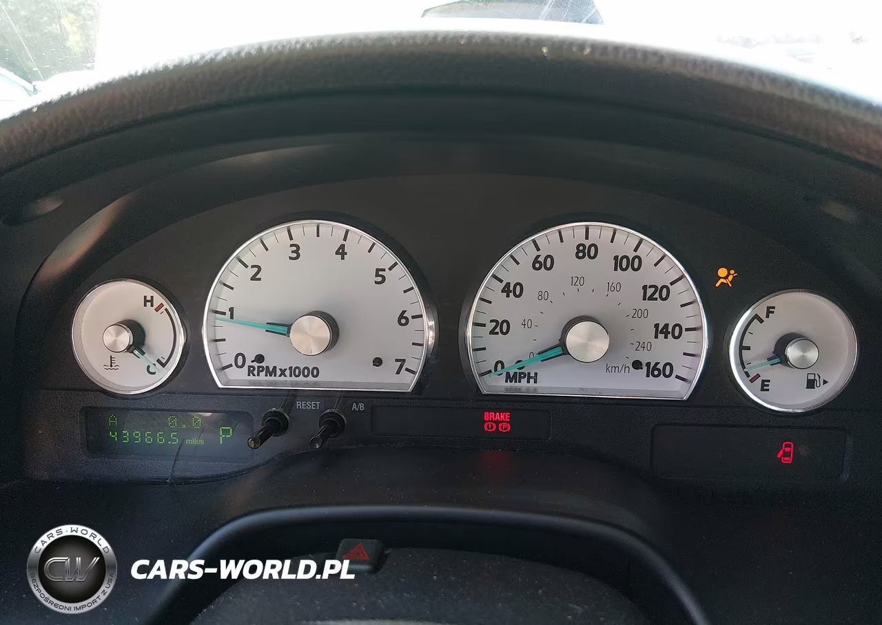2004 Ford Thunderbird VIN:1FAHP60A54Y101087 - 7